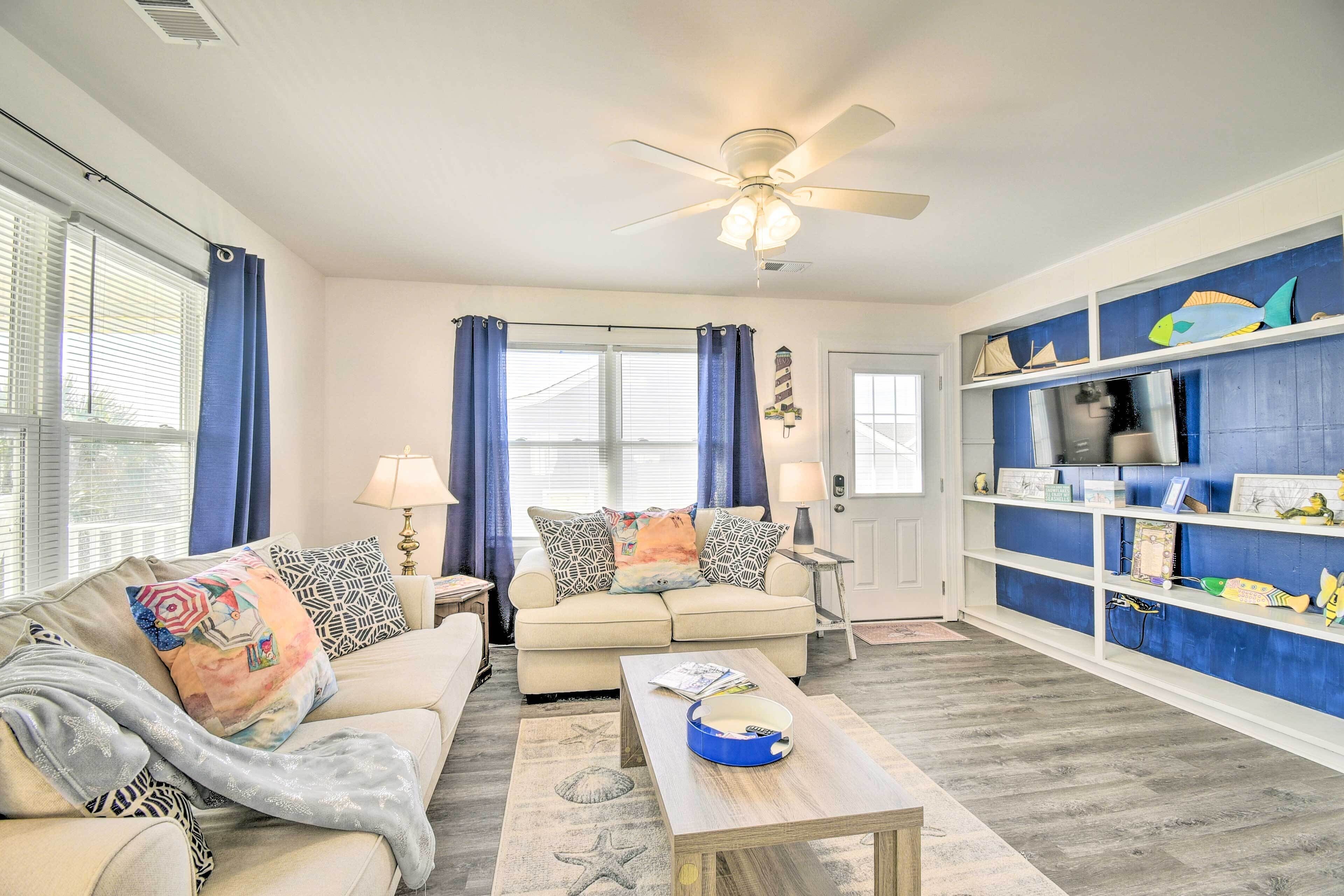 Freshly Remodeled Beach House, Steps to Shore