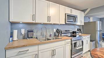 Apartment (1 Bedroom) | Interior