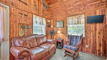 Apartment (0 Bedroom) | Front of property