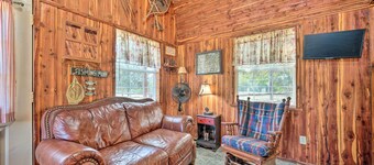 Hand-built 'black Fork Cabin 2' w/ Fire Pit!