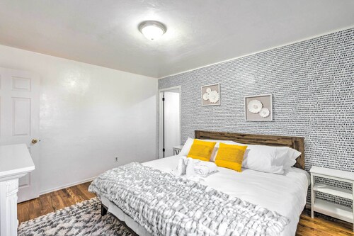 Lodi Escape w/ Private Hot Tub < 1 Mi to Dtwn