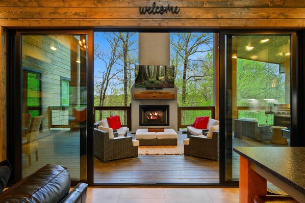 House (3 Bedrooms) | Interior - Secluded Creekside Cabin w/ Hot Tub & Fire Pit! (Broken Bow)