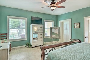 House (3 Bedrooms) | Interior - 1 Mi to Dtwn Rockport: 'ocean Pearl' House (Fulton)