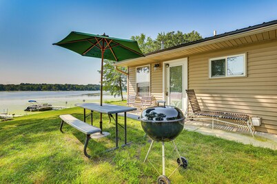 Montello Cabin on Buffalo Lake w/ Dock & Fire Pit!