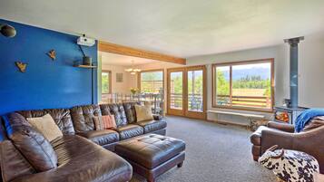 House (4 Bedrooms) | Interior