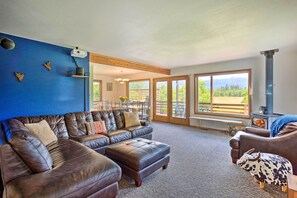 House (4 Bedrooms) | Interior - 51 Mi to Mt Rainier: Mtn-view Escape on 8 Acres! (Randle)