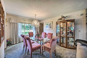 House (3 Bedrooms) | Interior