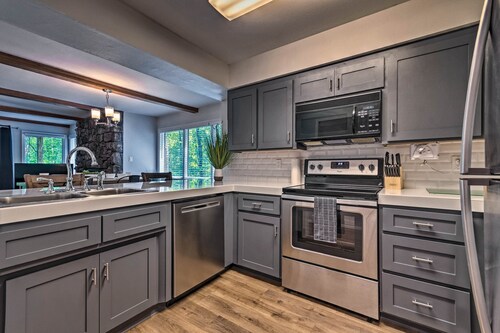 Mount Ida Condo - Walk to Lake Ouachita!