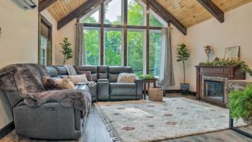 House (1 Bedroom) | Interior