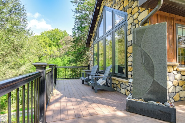 Pet-friendly Delta Cabin W/ Private Hot Tub! - Susquehannock State Park, Drumore