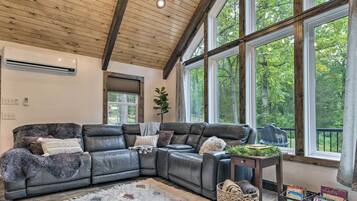 House (1 Bedroom) | Interior