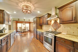 House (2 Bedrooms) | Interior