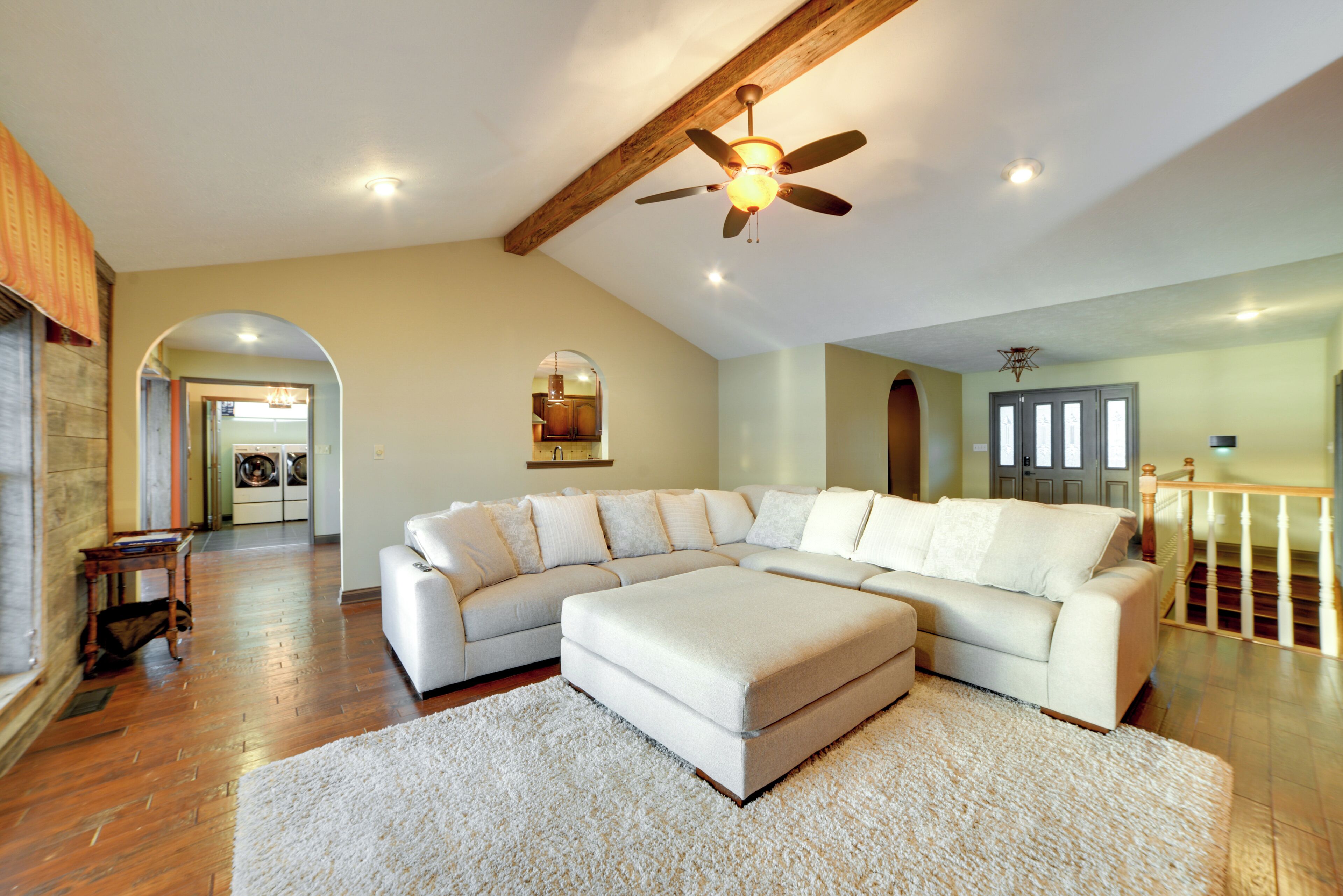 المنشأة من الداخل