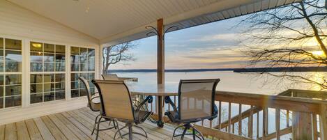 House (2 Bedrooms) | Front of property