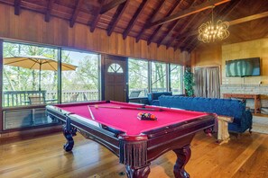 House (4 Bedrooms) | Interior - 'ledge Lodge' Burkesville Getaway: Pool & Views! (Burkesville)