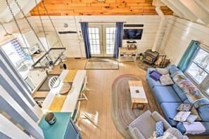 Cottage (2 Bedrooms) | Interior - Private Lake Access & Canoes: Pennsylvania Cottage (Poyntelle)
