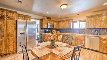 Cottage (2 Bedrooms) | Interior