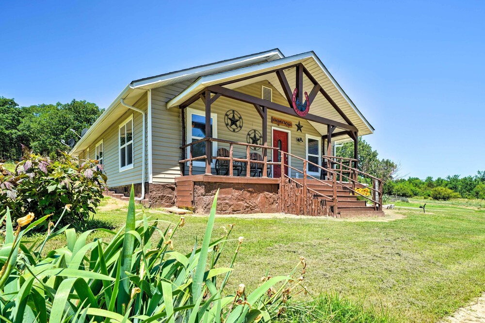 Mcalester Cottage w/ 30 Private Acres & Ponds!