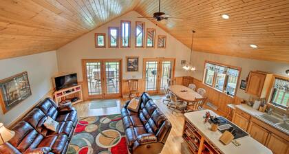 Rapid River Log Cabin w/ Loft on 160 Scenic Acres