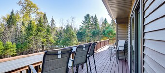 Newcomb Retreat w/ Mountain Views & Fire Pit!