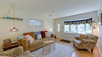 Cottage (2 Bedrooms) | Interior