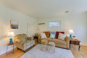 Cottage (2 Bedrooms) | Interior - New Jersey Cottage w/ Grill - Short Walk to Beach! (Villas)