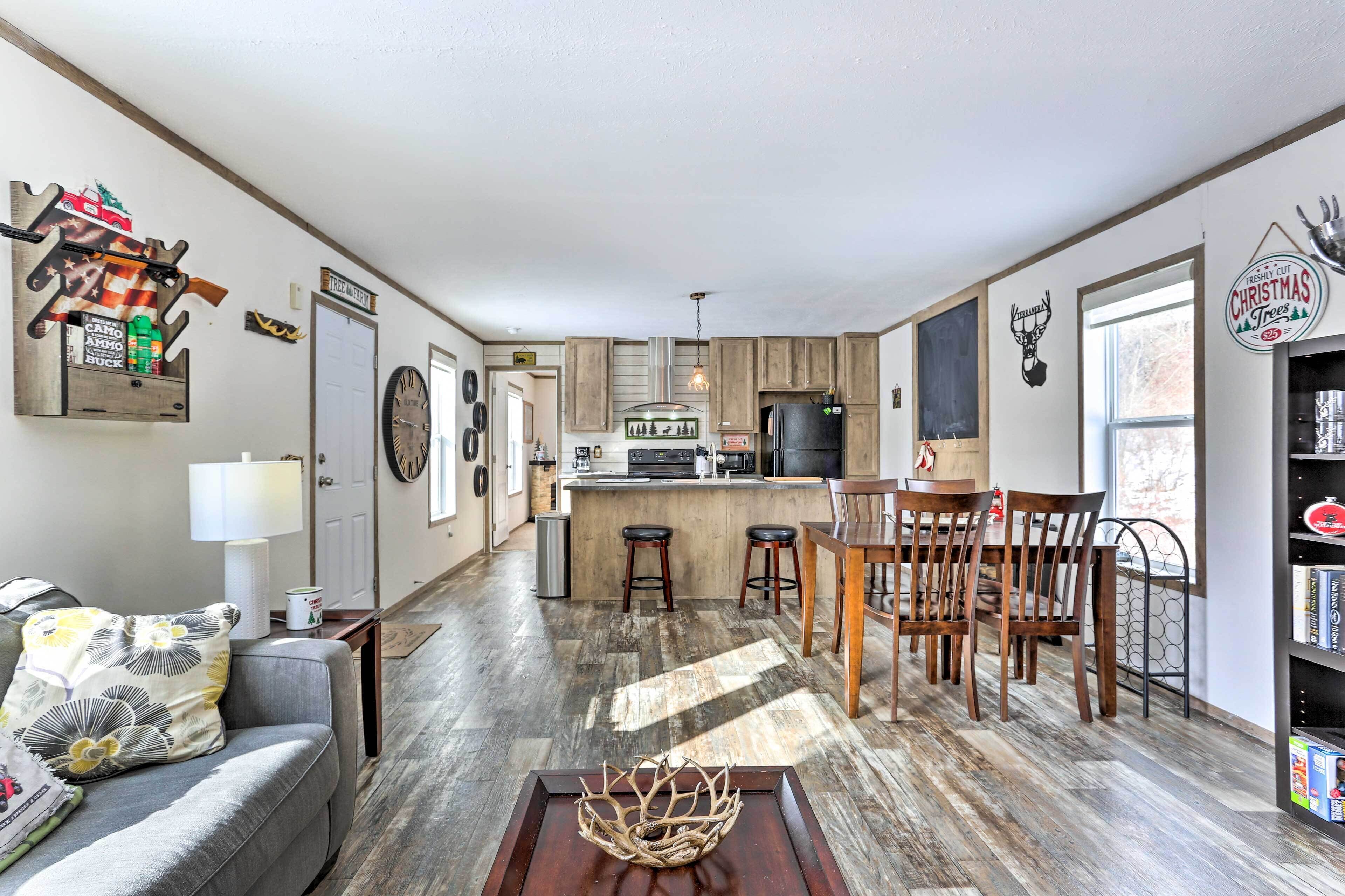 House (3 Bedrooms) | Interior