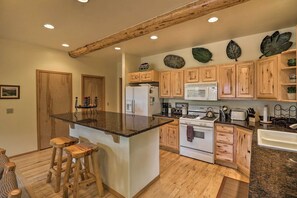 Apartment (4 Bedrooms) | Interior - Rustic Home on Whitefish Mountain, Near Ski Run! (Whitefish)