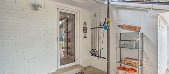 Sanders Island View Home Steps to Lake Texoma