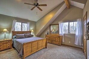 Hus (5 Bedrooms) | 5 sovrum, strykjärn/strykbräda och sängkläder