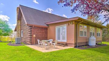 House (6 Bedrooms) | Interior