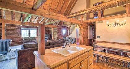 Rustic Zanesville Getaway w/ Expansive Yard!