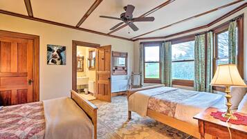 House (5 Bedrooms) | Interior