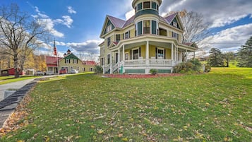 House (5 Bedrooms) | Interior