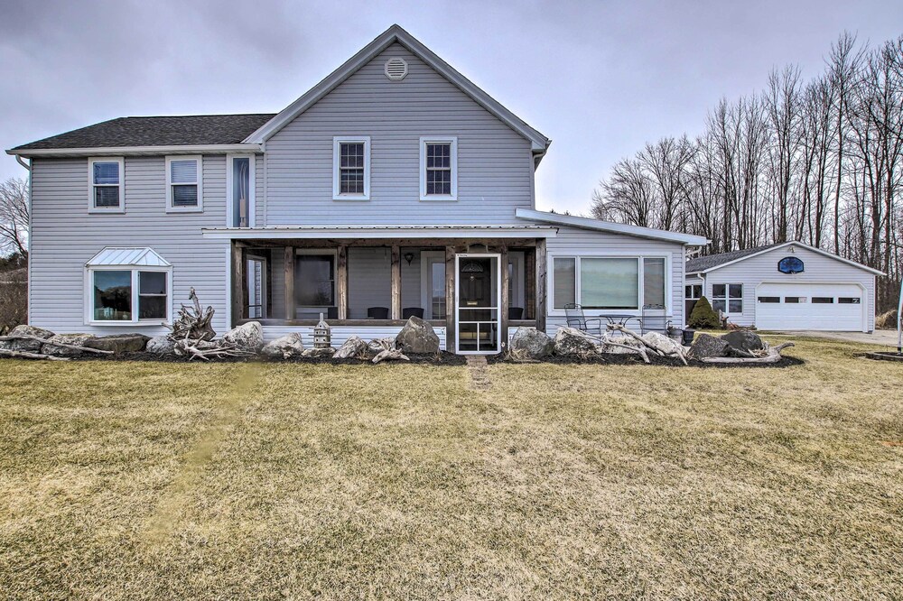 Spacious Sheboygan Home w/ Grill & Fire Pit!
