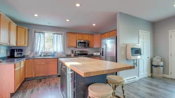 Rumah (5 Bedrooms) | Interior