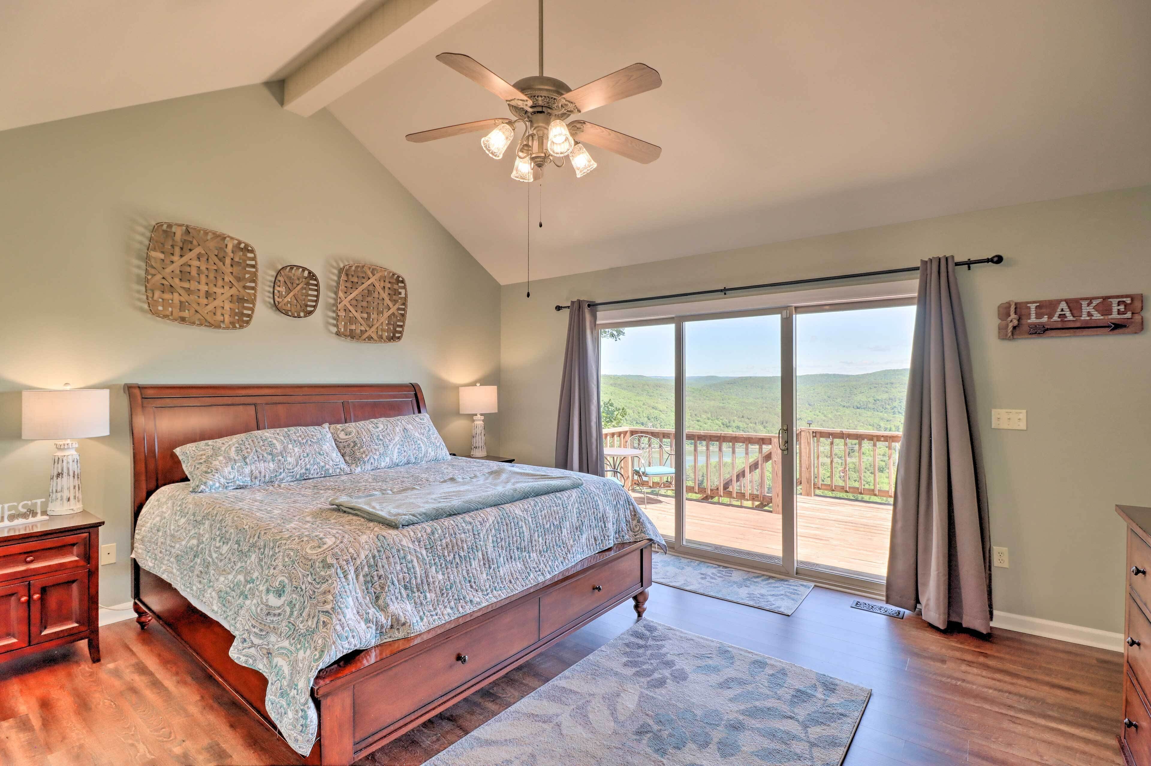 Rustic Lake-view Home Near Greers Ferry Lake