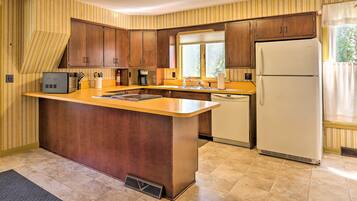 Rumah (5 Bedrooms) | Interior