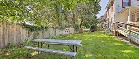 House (5 Bedrooms) | Interior