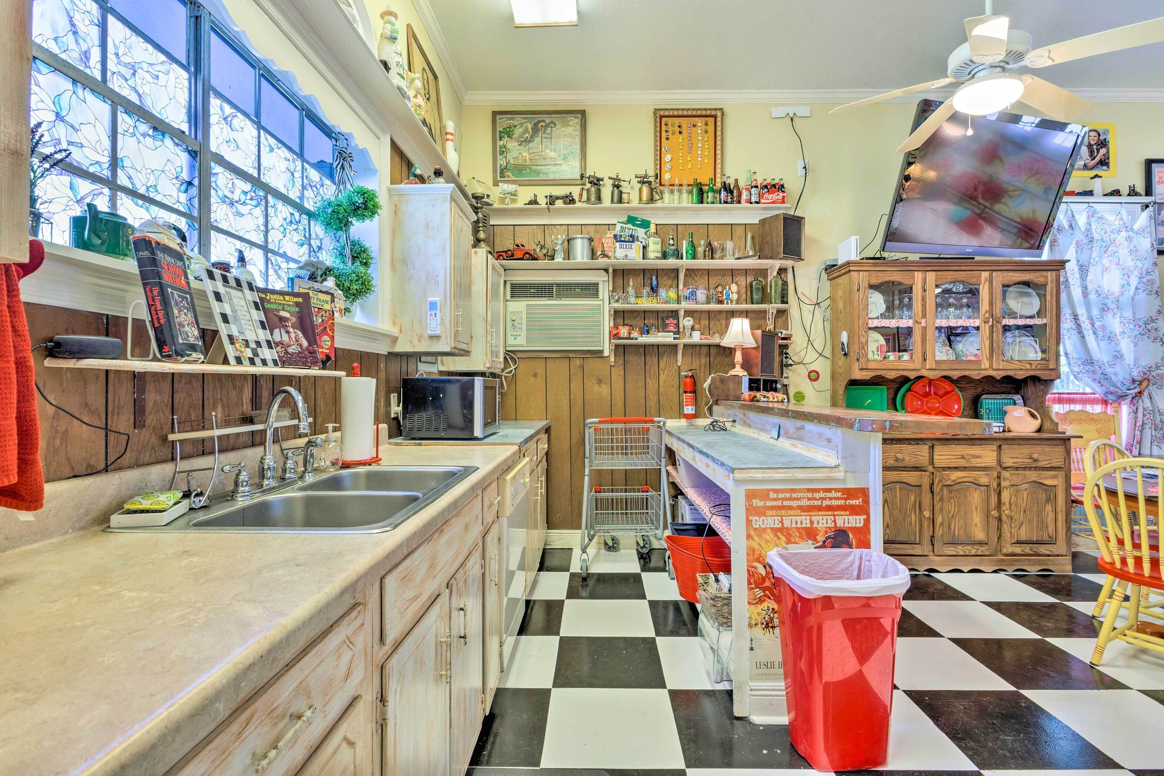 Retro Bay St Louis Studio ~ 4 Mi to Beach!