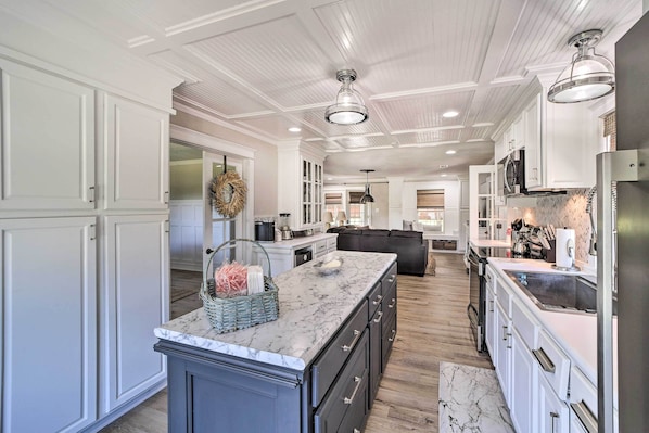 House (2 Bedrooms) | Interior - Stunning Oklahoma Home ~ 3 Mi to Spiro Mounds (Spiro)