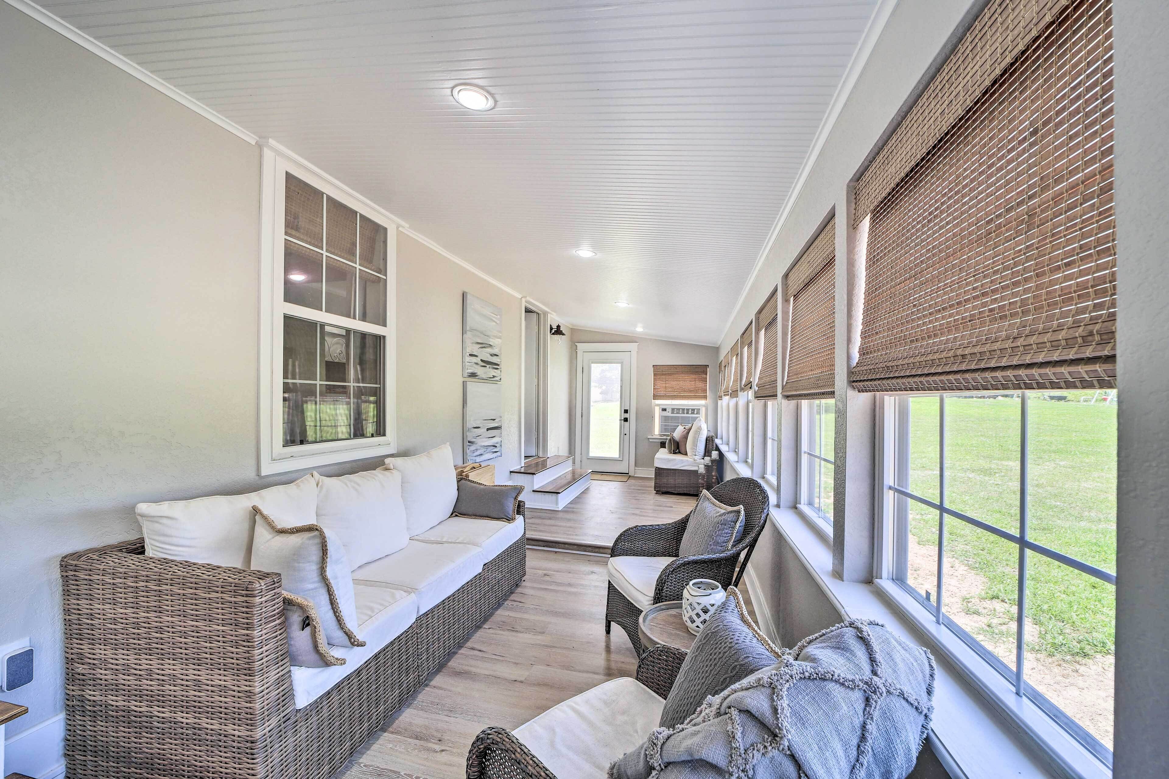 House (2 Bedrooms) | Interior