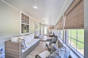 House (2 Bedrooms) | Interior - Stunning Oklahoma Home ~ 3 Mi to Spiro Mounds (Spiro)