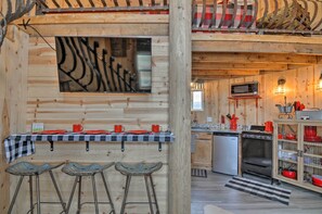 Apartment (0 Bedroom) | Interior