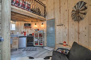 Apartment (0 Bedroom) | Interior