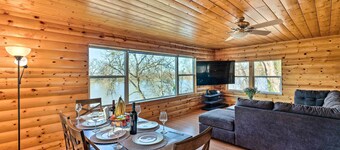 壯麗尼古拉斯度假屋，位於羽毛河畔!