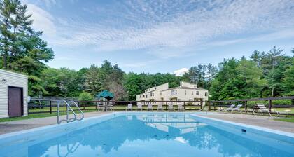 Unique Thornton Townhome: Swim, Ski, & Hike!