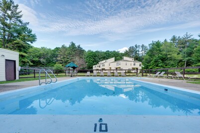 Unique Thornton Townhome: Swim, Ski, & Hike!