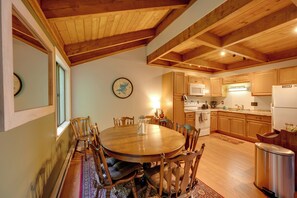 Apartment (3 Bedrooms) | Interior - Unique Thornton Townhome: Swim, Ski, & Hike! (Thornton)