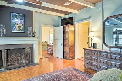 Vintage Louisiana Vacation Rental Home